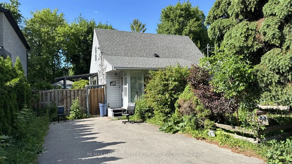 54 Highland Park Boulevard, Markham