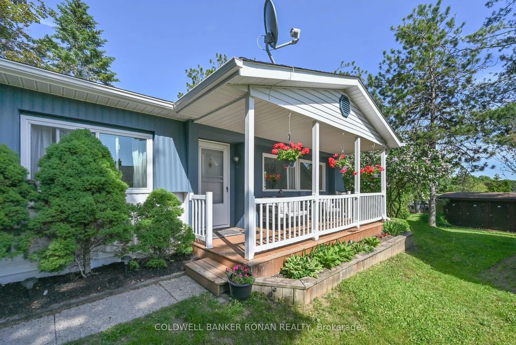13 Hawthorne Drive, Innisfil