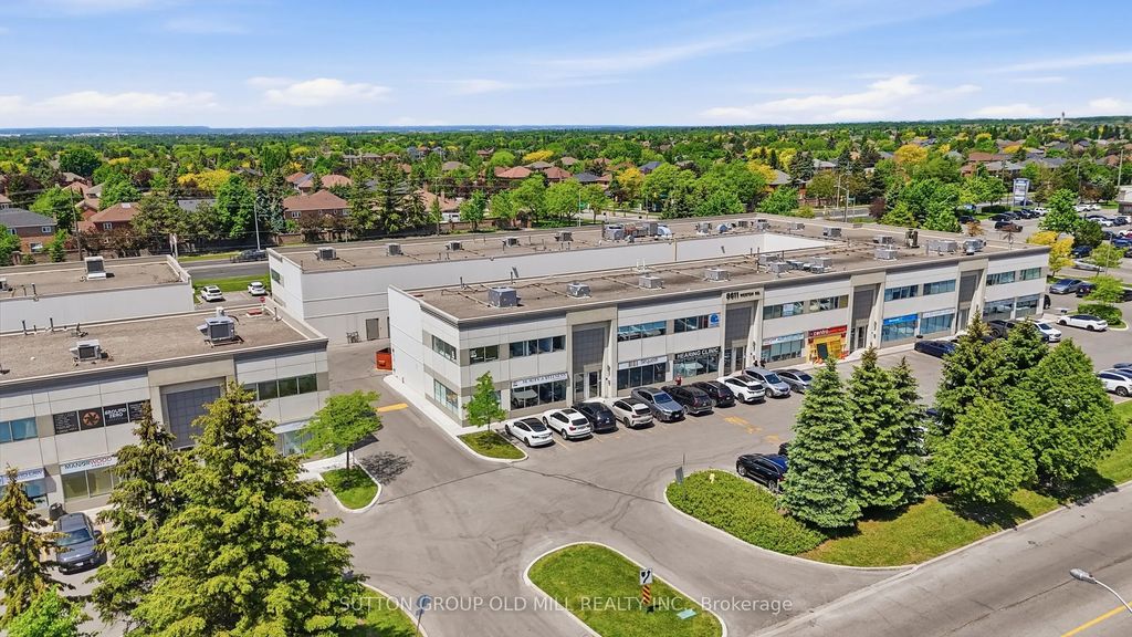 8611 Weston Road 19 - Salon, Vaughan
