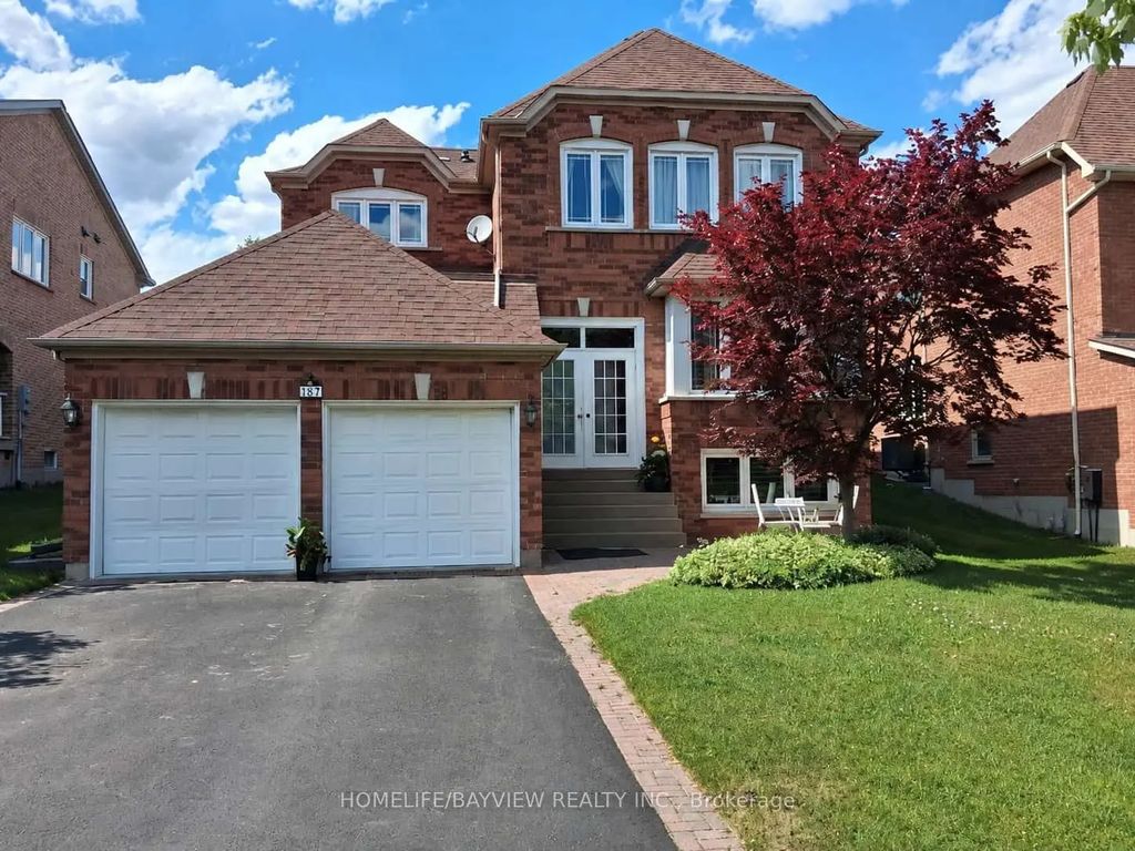 137 Widdifield Avenue, Newmarket