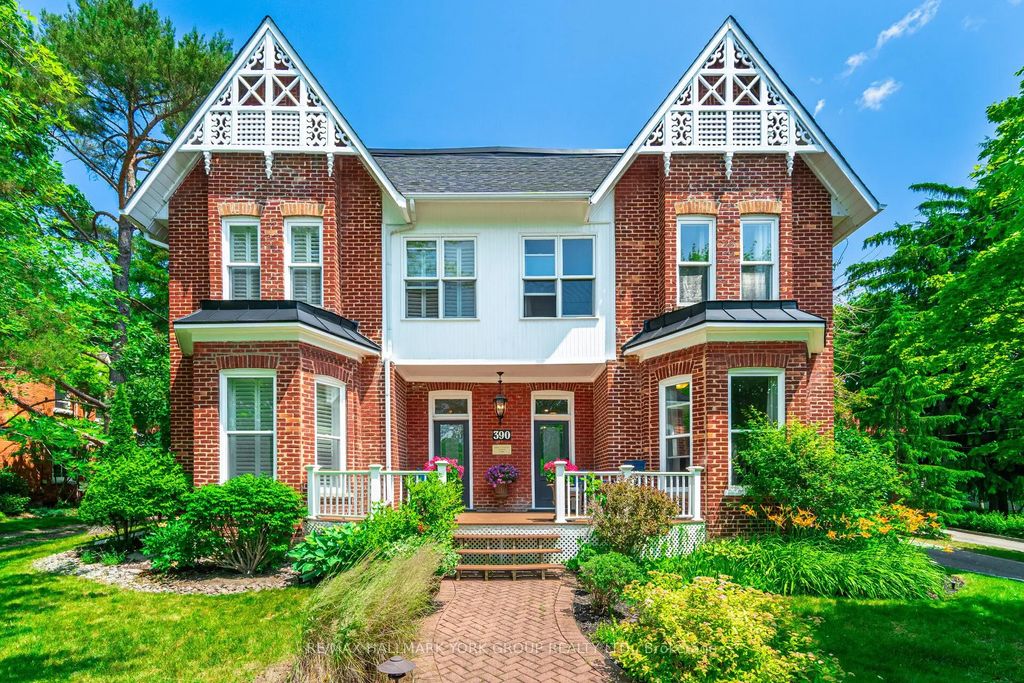 390 Main Street, King