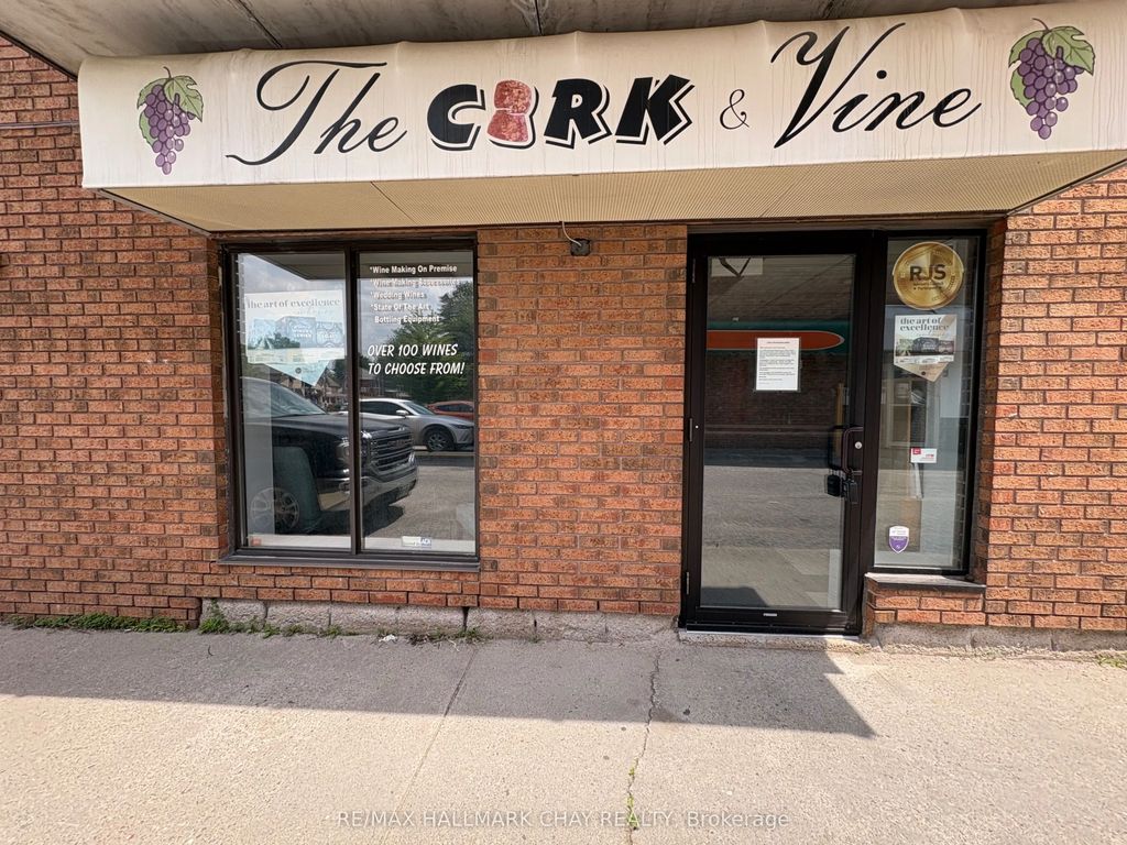 105 Victoria Street W 3, New Tecumseth