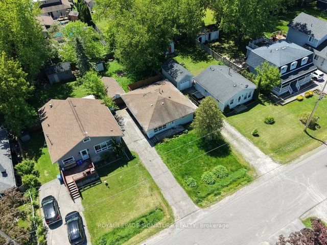 339 Tampa Drive, Georgina