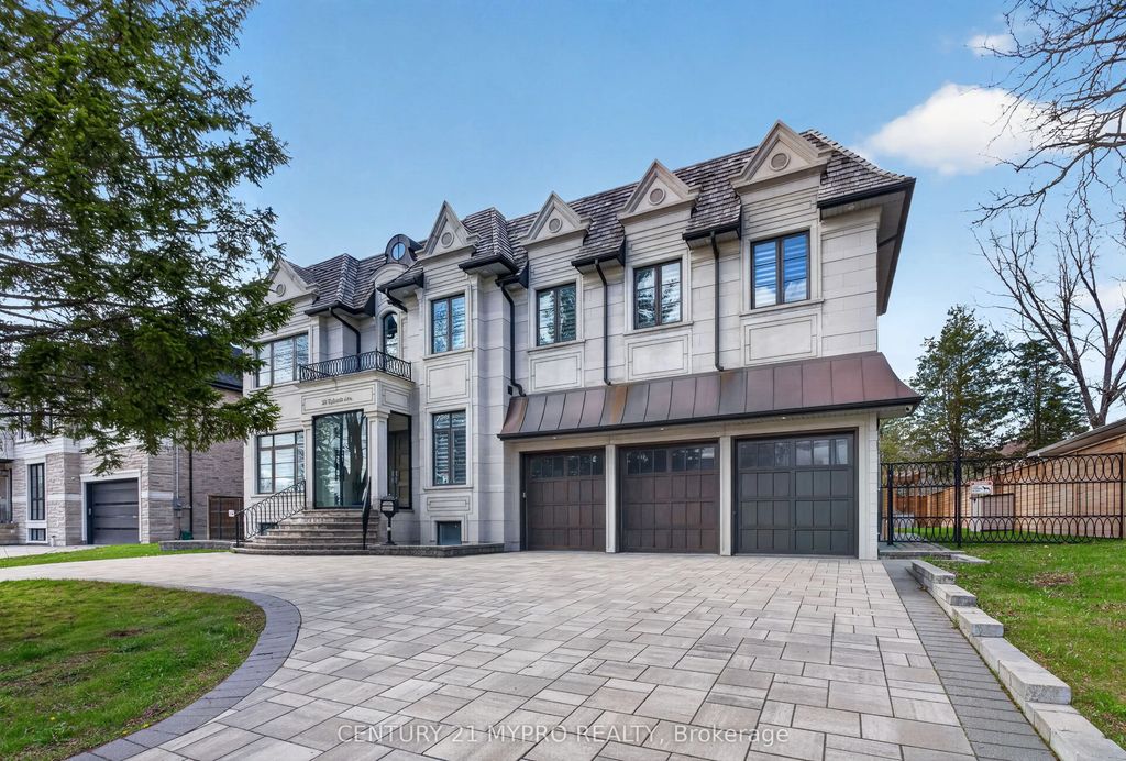 20 Uplands Avenue, Vaughan