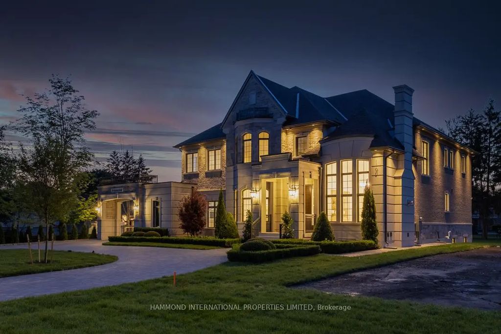 18 Denham Drive, Richmond Hill