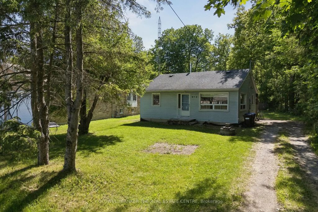 972 Gilmore Avenue, Innisfil