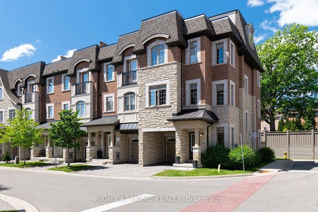 2 Queen Mary Court, Vaughan