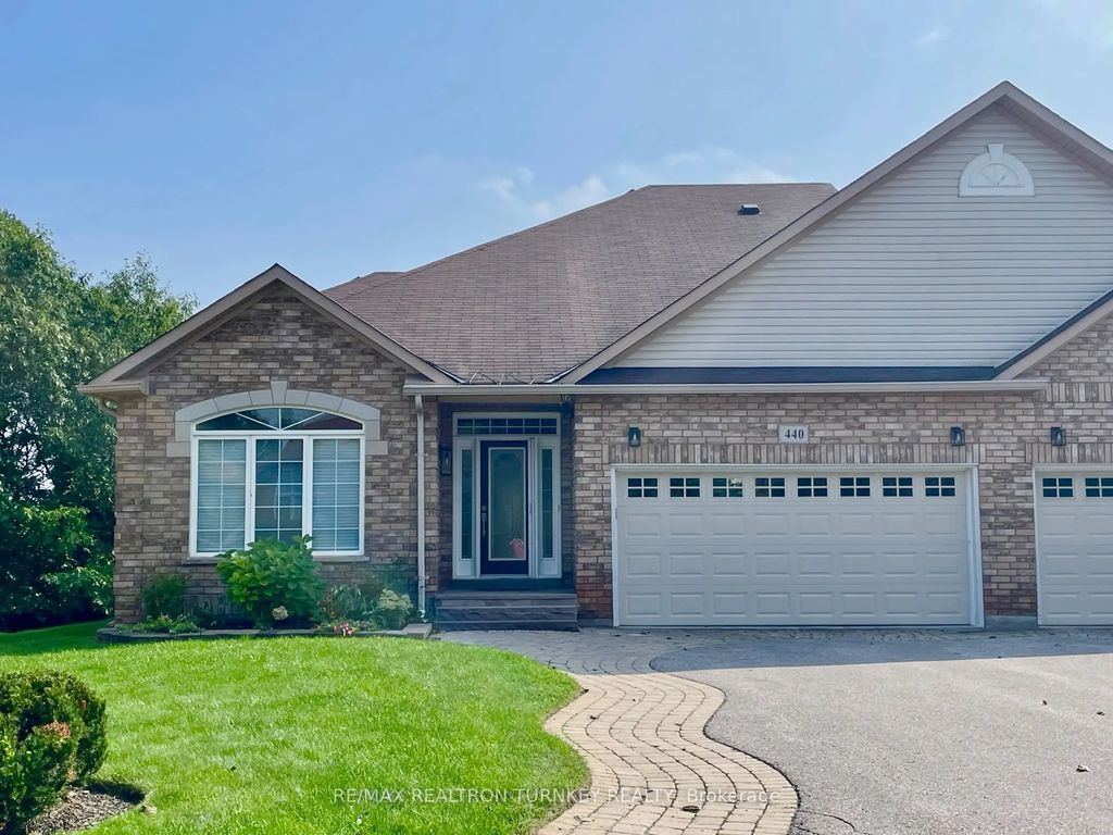 440 Morley Cook Crescent, Newmarket