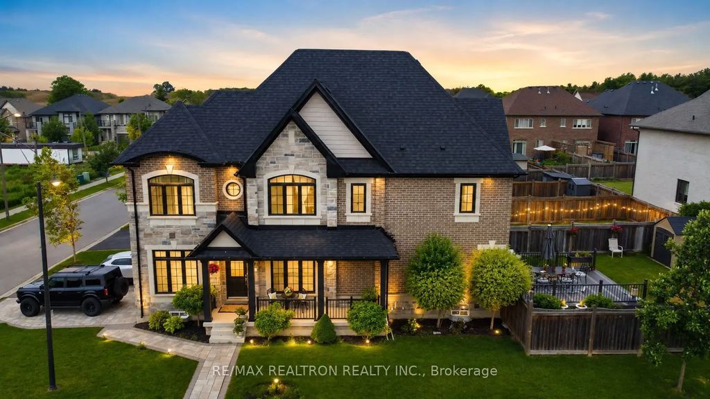 18 Ladder Crescent, East Gwillimbury