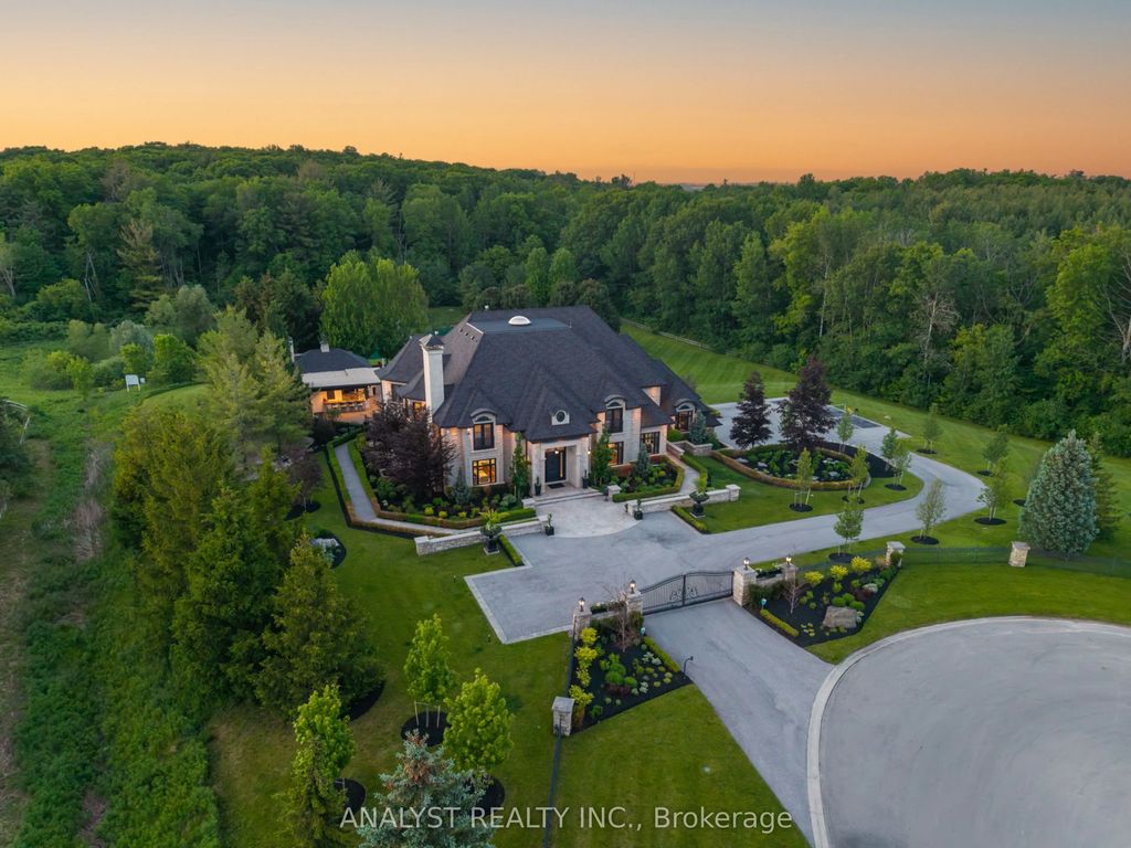 76 Scotch Valley Drive, King