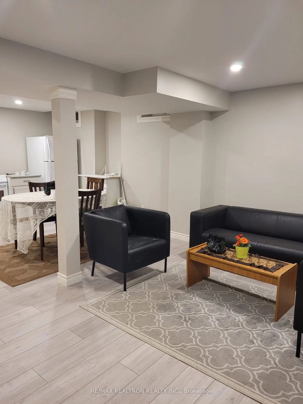 7 Billingham Heights Bsmt B, Aurora