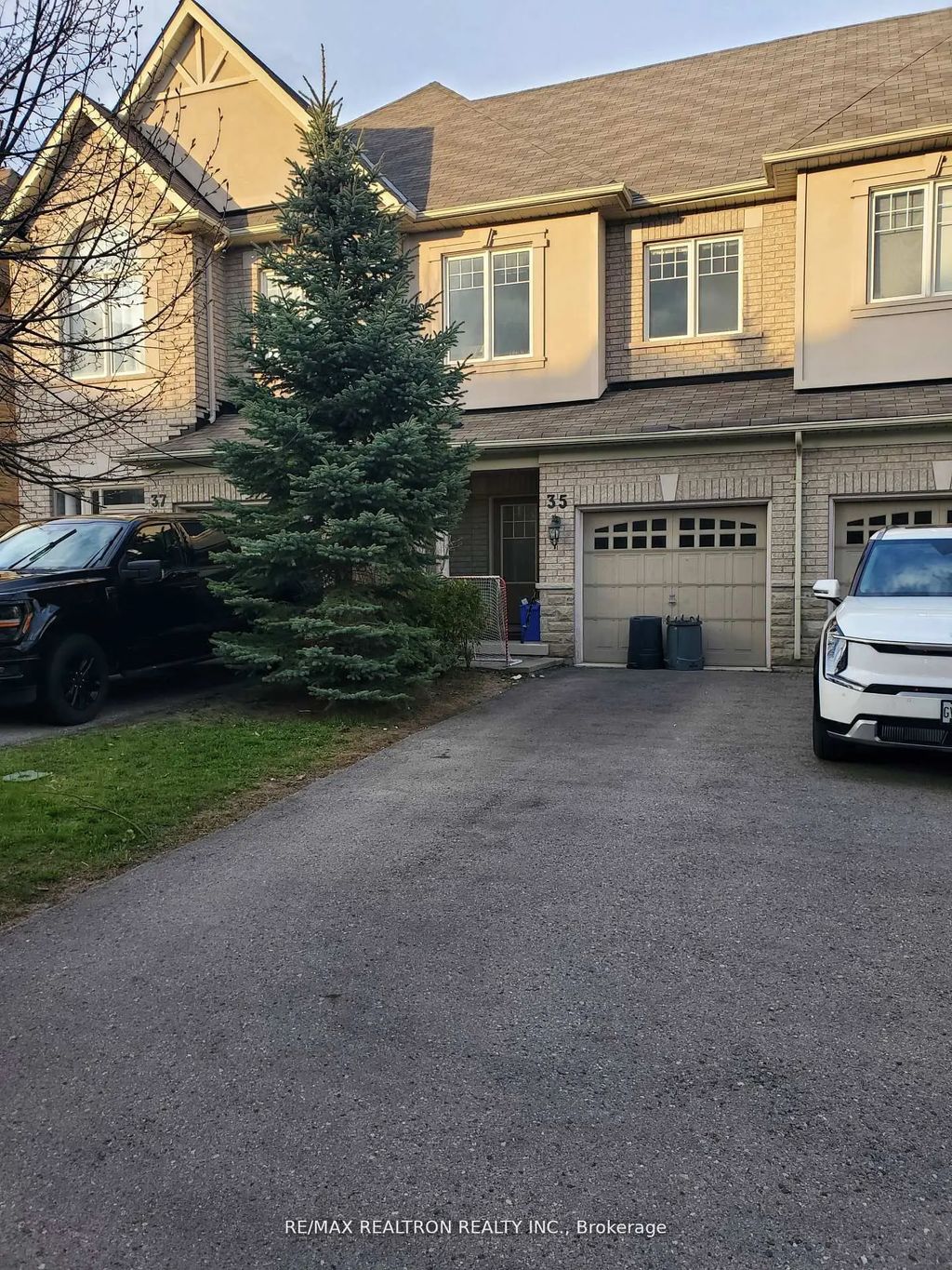 35 Elihof Drive, Vaughan