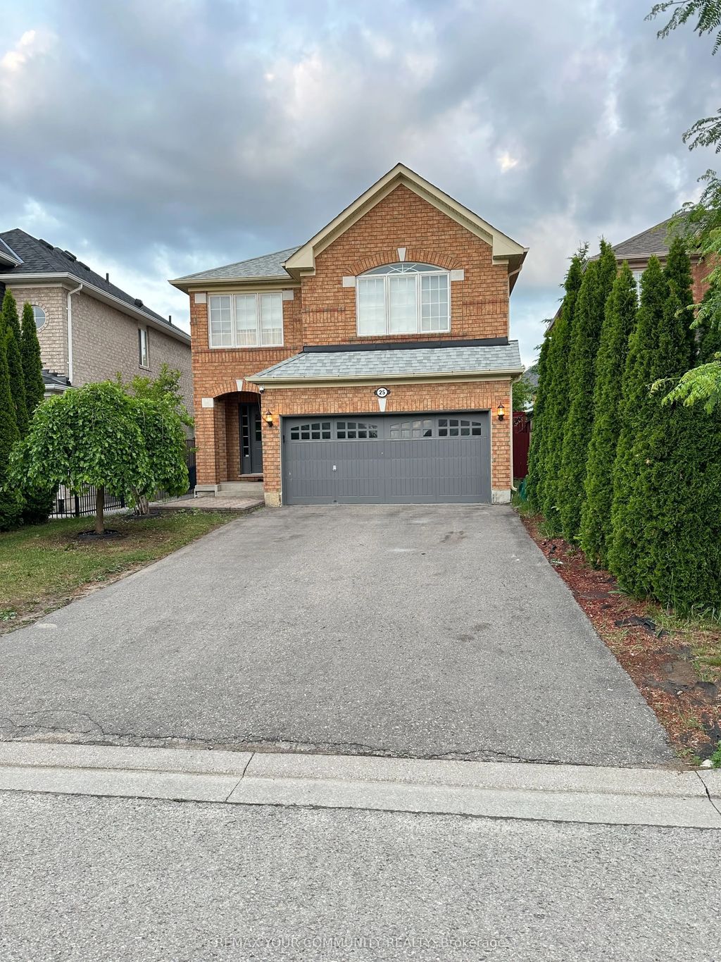 25 Fitzwilliam Avenue Bsmt, Richmond Hill