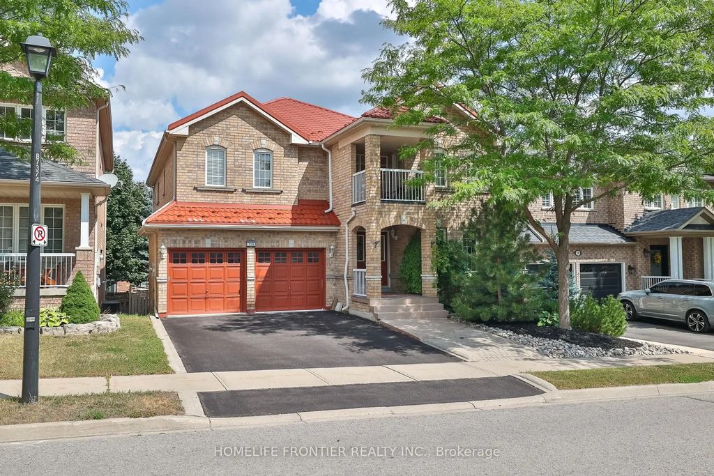 110 Red River Crescent, Newmarket