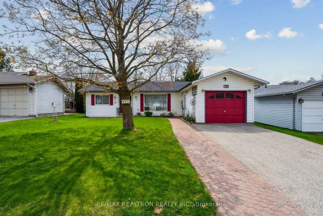 36 Tecumseth Pines Drive, New Tecumseth