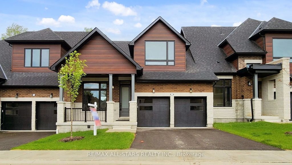 3 Lois Torrance Trail, Uxbridge