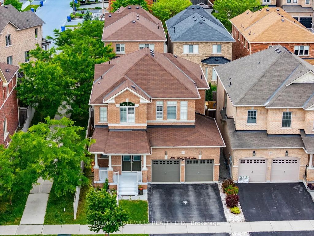 135 Glad Park Avenue, Whitchurch-Stouffville