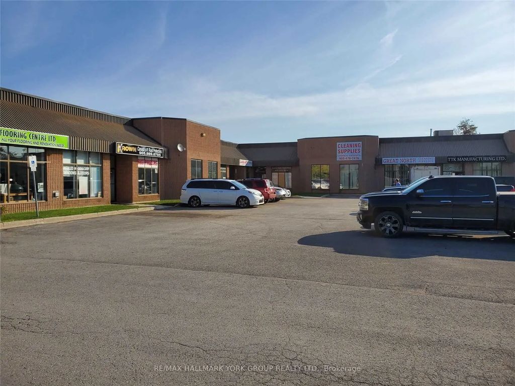 24707 Woodbine Avenue 7a, Georgina