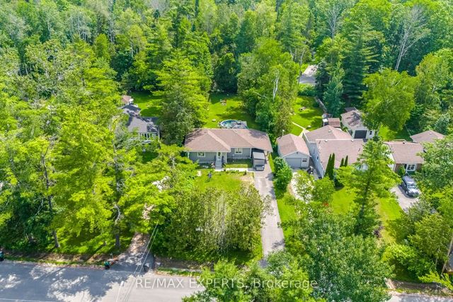 3211 Cove Avenue, Innisfil
