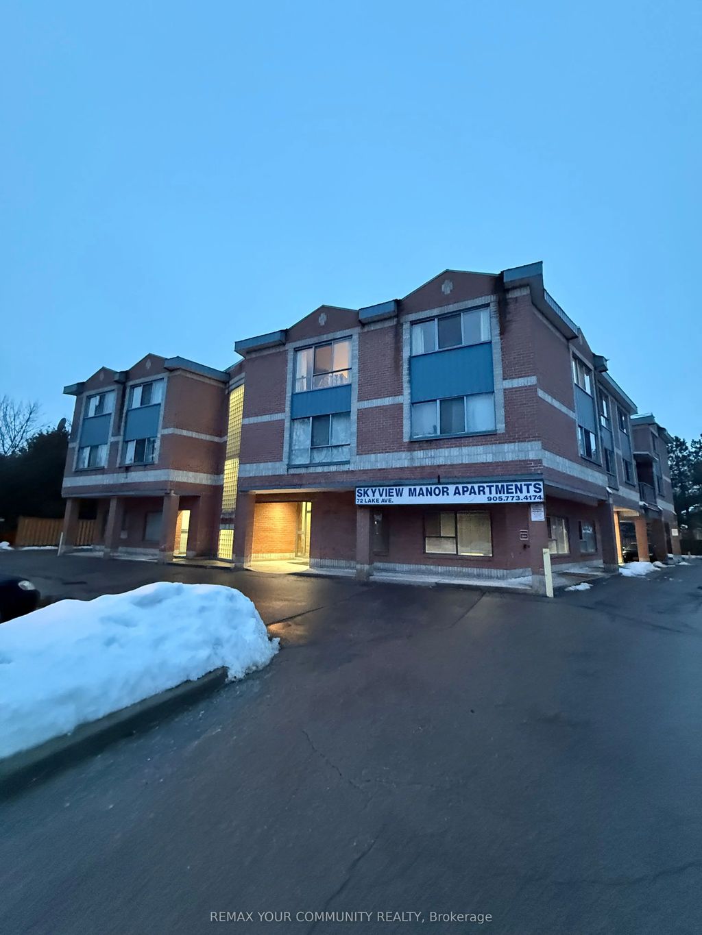 72 Lake Avenue 203, Richmond Hill