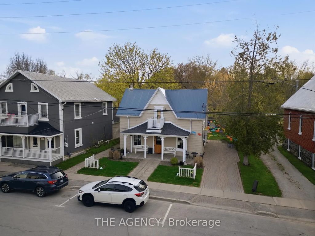 307 Main Street, King