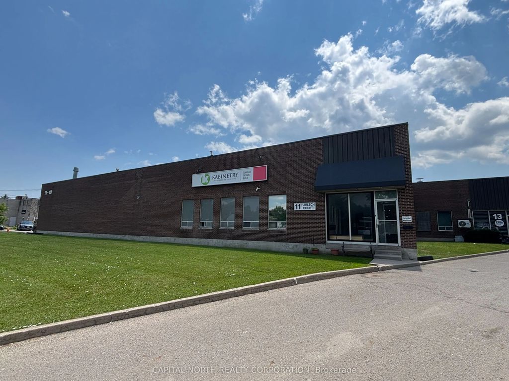 11 Harlech Court, Markham