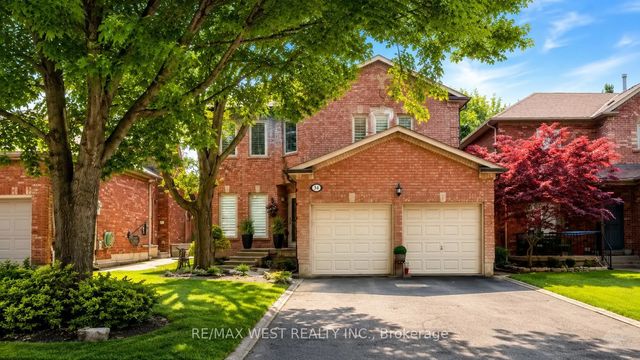 31 Mulholland Drive, Vaughan