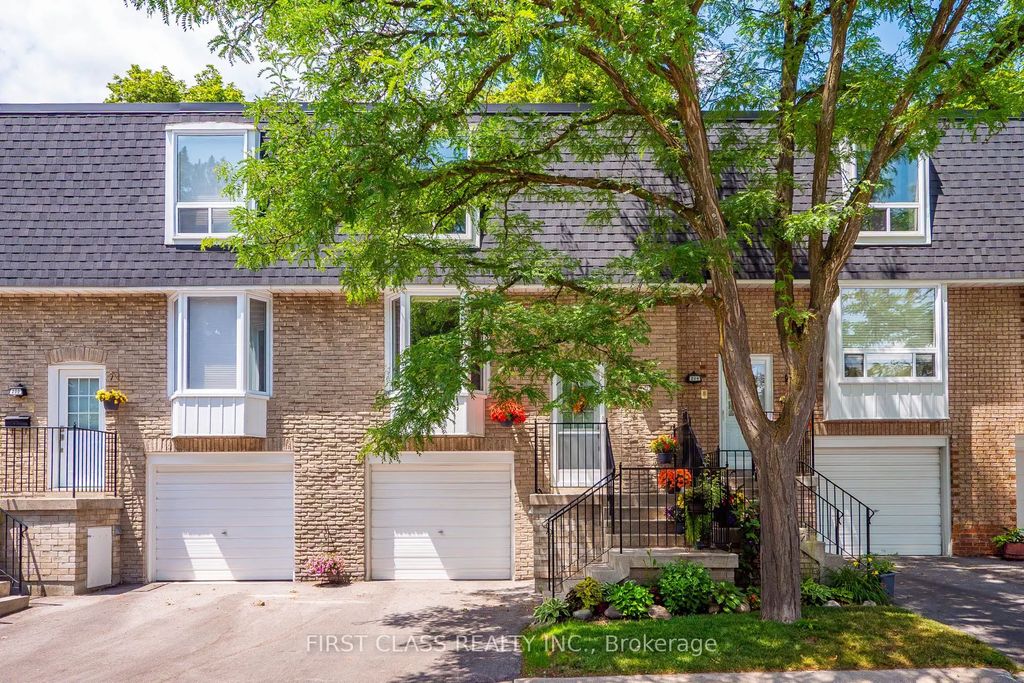 202 Royal Orchard Boulevard, Markham