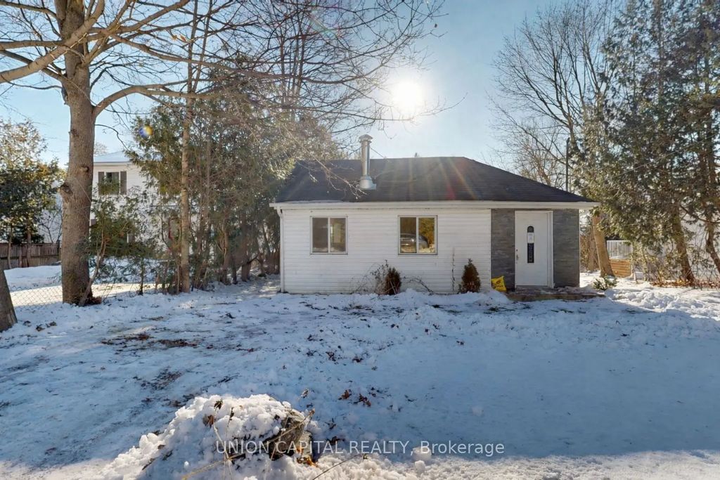 27 Connor Drive, Whitchurch-Stouffville