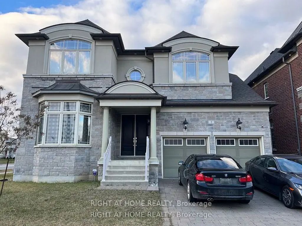 2 Chesney Crescent B, Vaughan