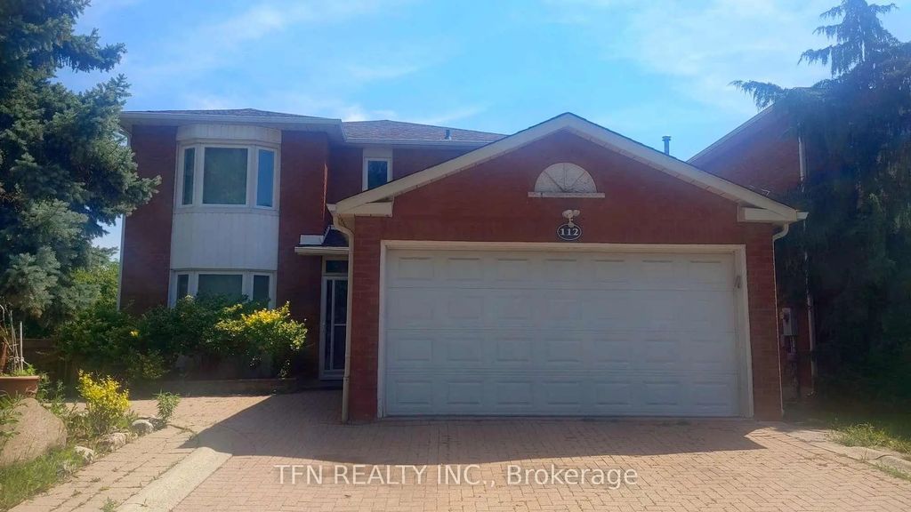 112 Trafalgar Square, Vaughan
