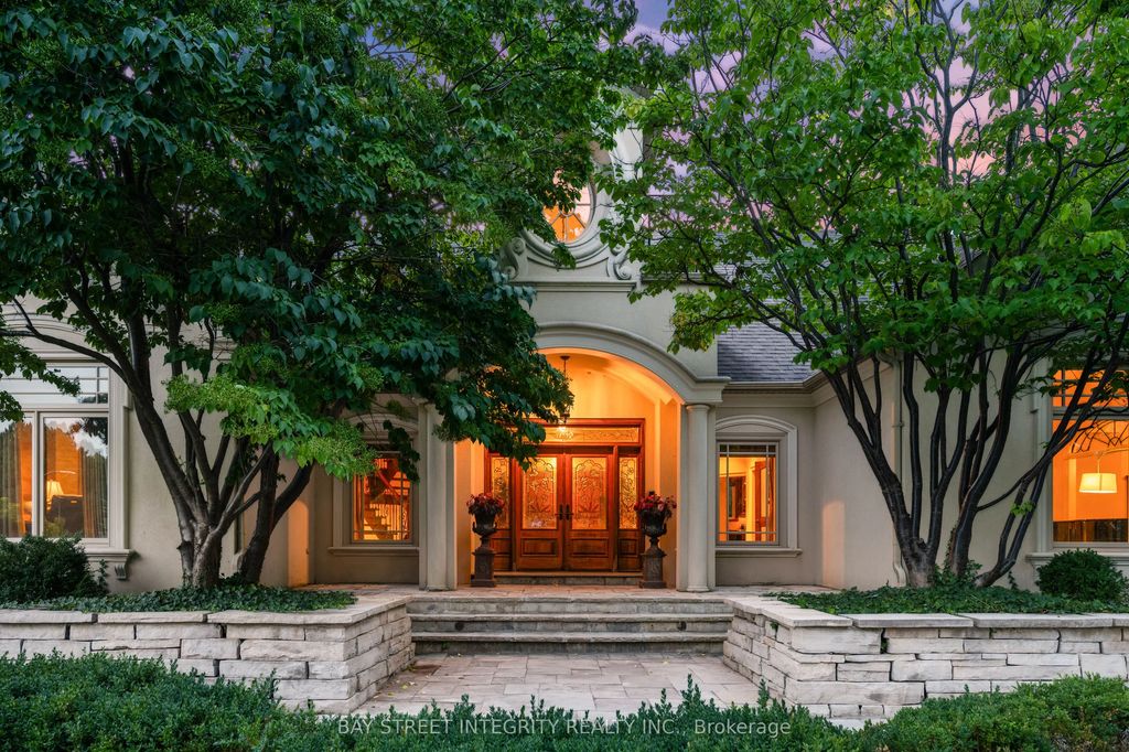 12 Alm Court, Aurora