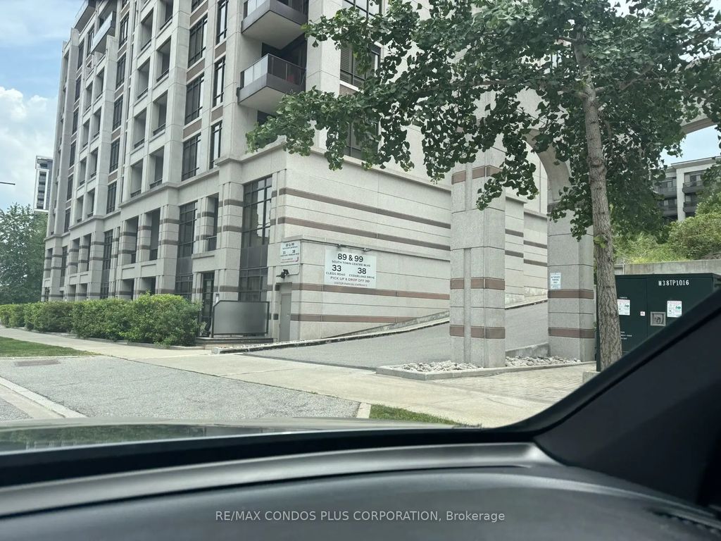 38 Cedarland Drive 1702, Markham