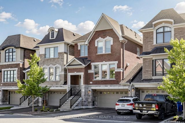 21 Princess Charlotte Avenue, Whitchurch-Stouffville
