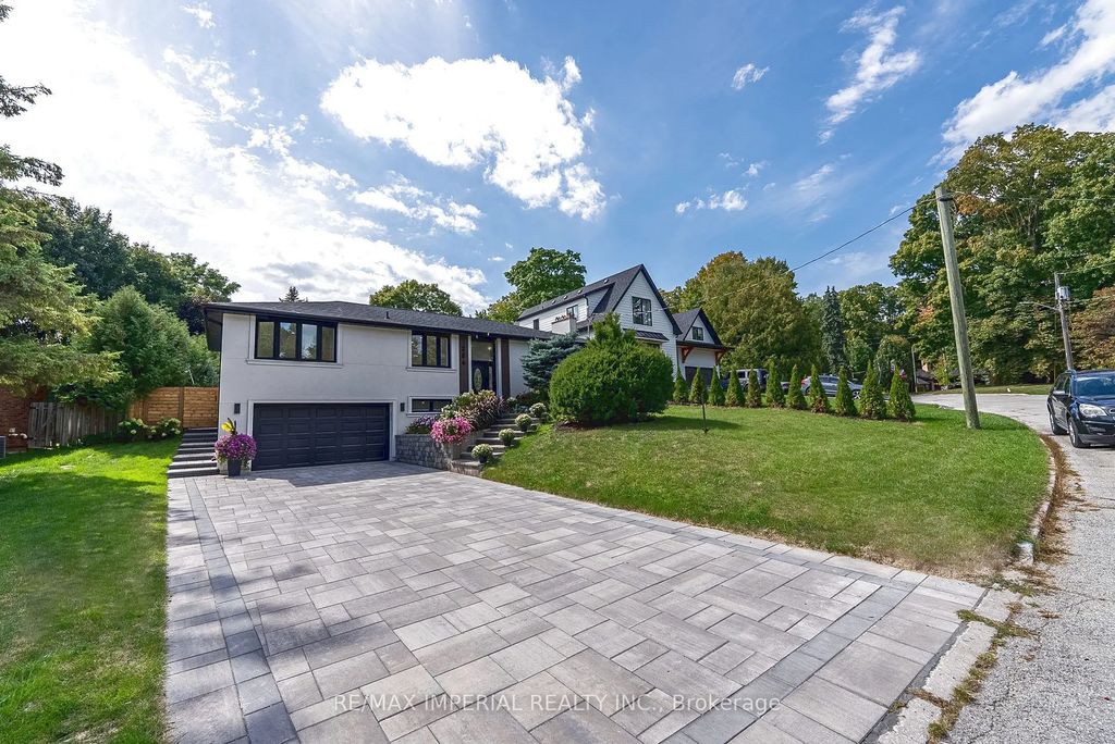 206 Richard Avenue, Newmarket