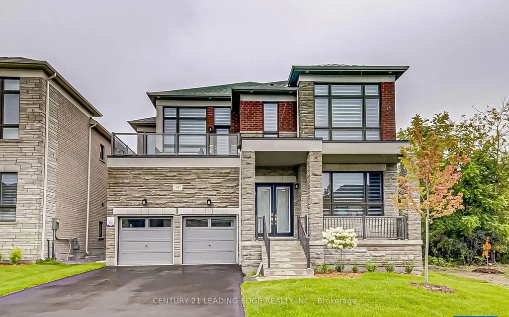 37 Woodhaven Avenue, Aurora