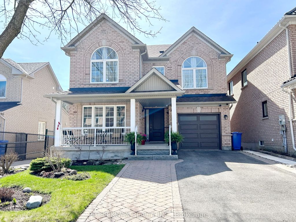 664 Society Crescent, Newmarket