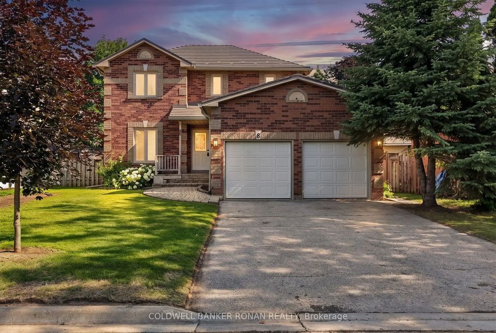 8 Mccullough Avenue, New Tecumseth