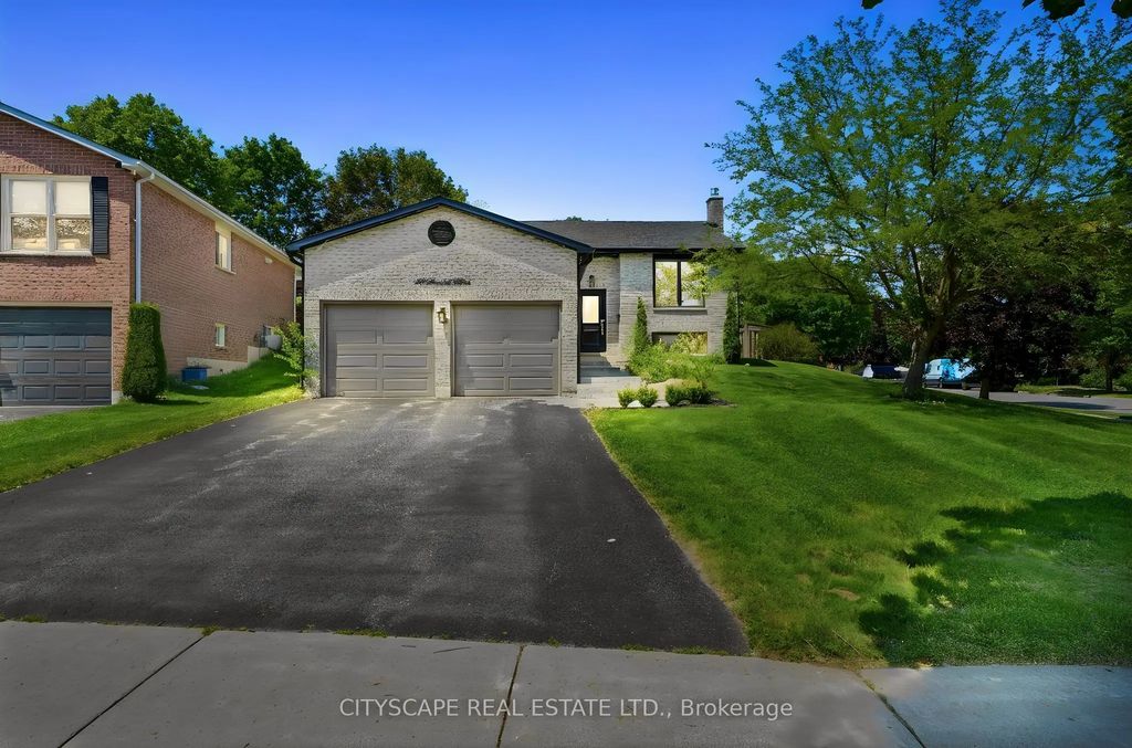 44 Stonehill Boulevard, East Gwillimbury