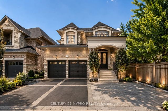 107 Hailsham Court, Vaughan