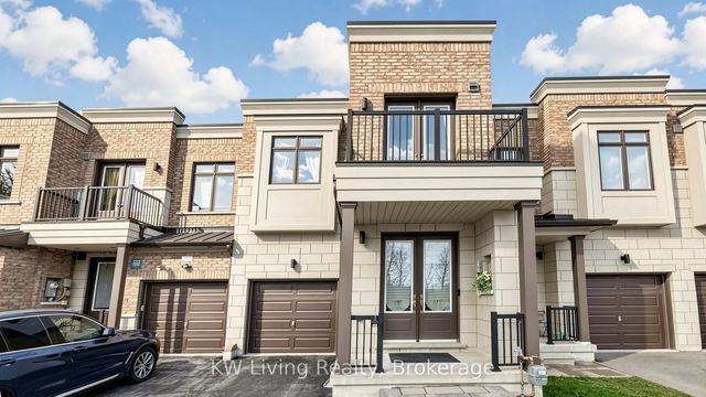 389 Elyse Court, Aurora