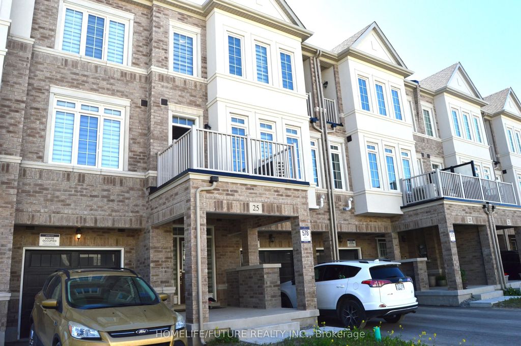 25 Mel Irving Drive, Bradford West Gwillimbury