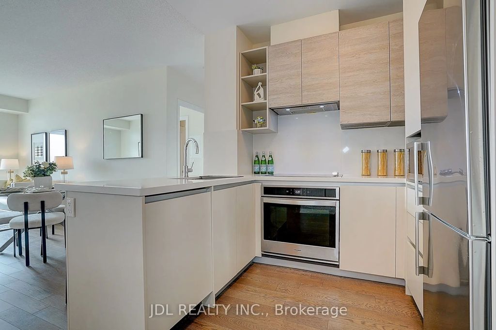 398 Highway 7 Street E 303, Richmond Hill