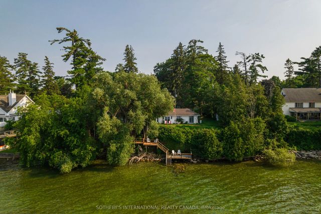 104 Hedge Road, Georgina