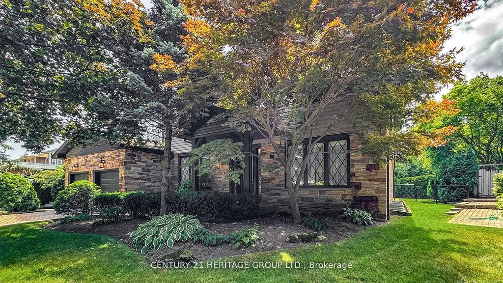 280 Henderson Avenue, Markham
