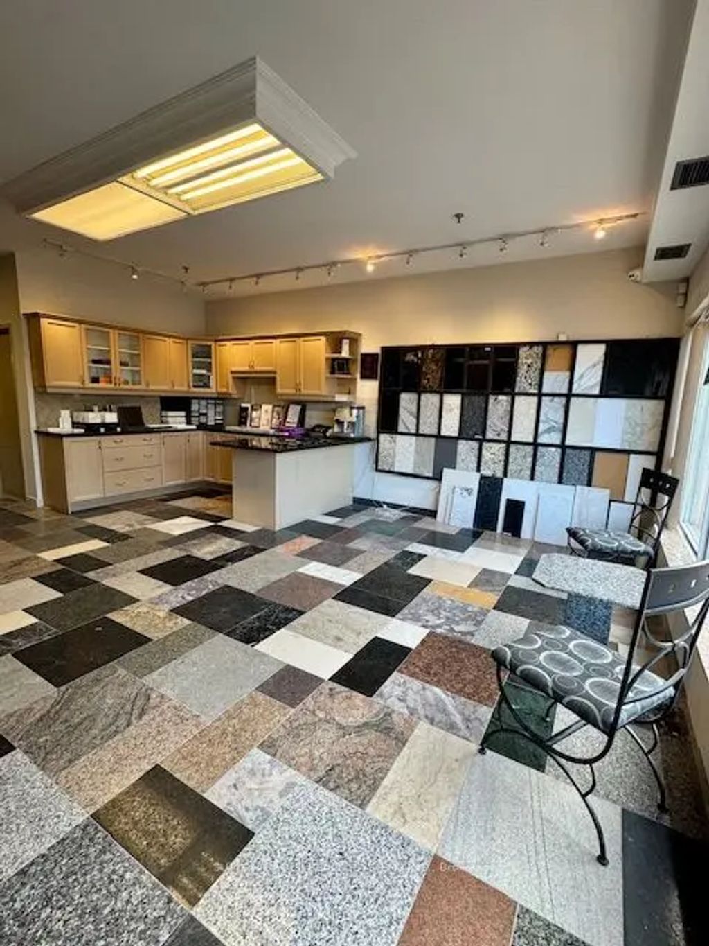 111 Regina Road 22 - 23, Vaughan
