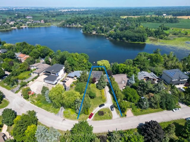 74 Lakeview Avenue, Whitchurch-Stouffville