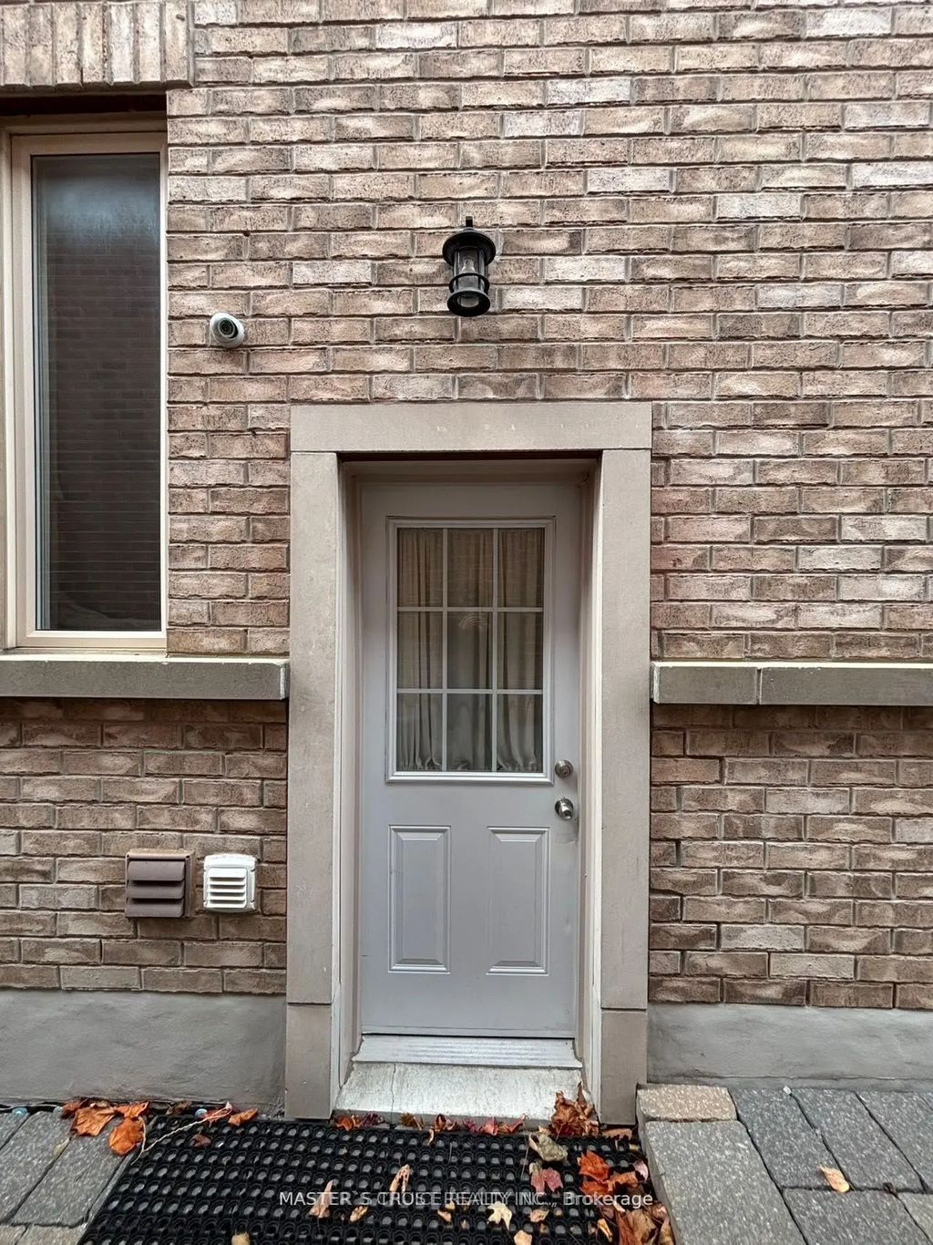 206 Aspenwood Dr Drive, Newmarket