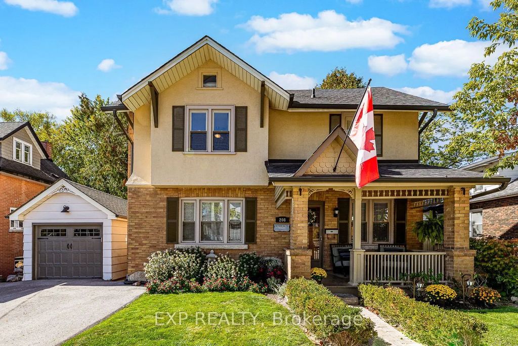 208 Lorne Avenue, Newmarket