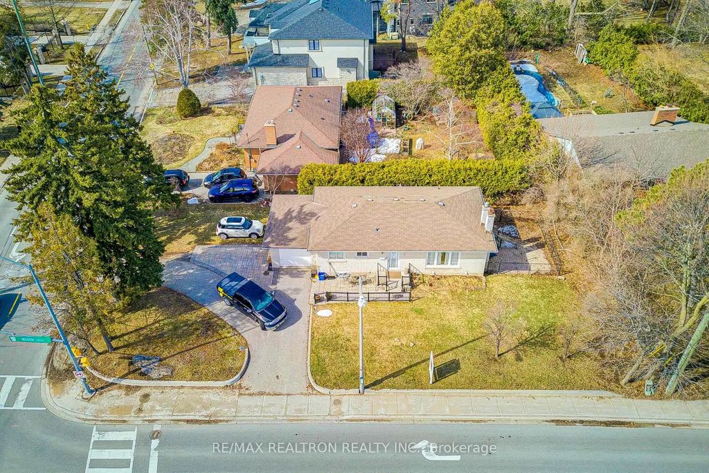 256 Church Street, Markham